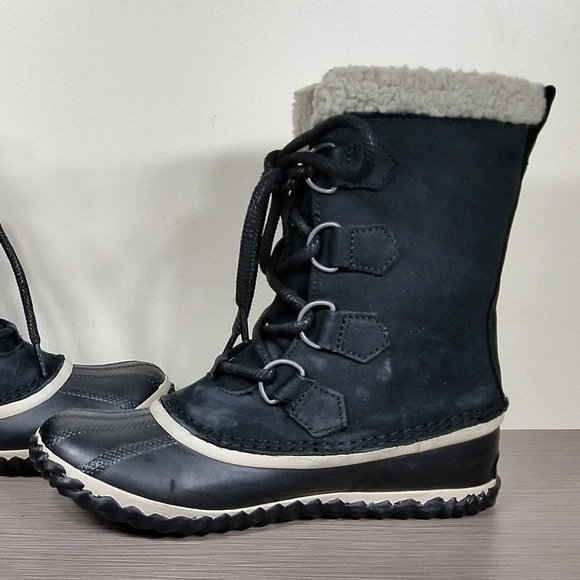Sorel Caribou Slim Waterproof Boot, Black Leather & Rubber, Womens Size 7 / 38 - Picture 6 of 11
